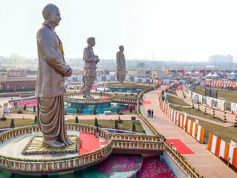 Flower pots stolen hours after PM Modi inaugurates Rashtra Prerna Sthal in Lucknow, viral video incident